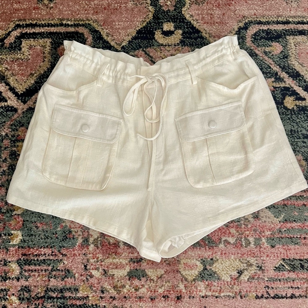 Gilli White Cargo Shorts for Women